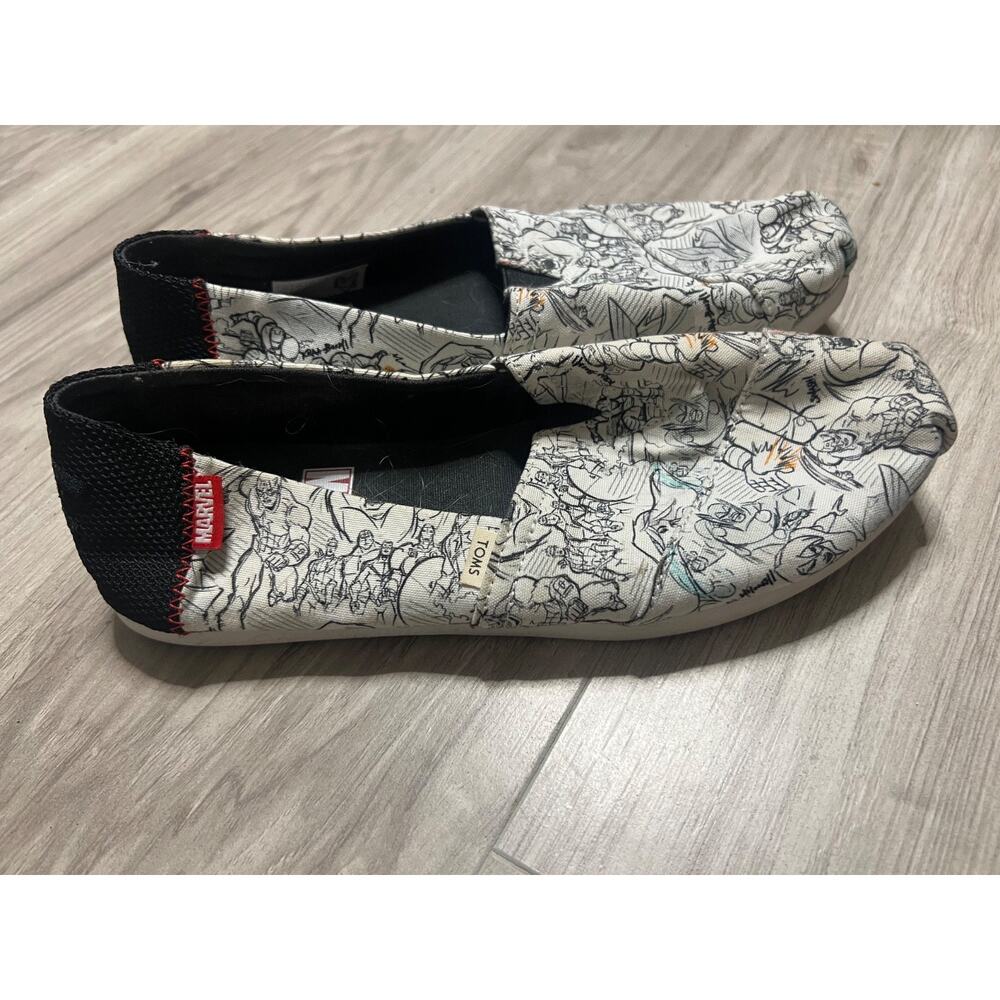MARVEL x TOMS PRINTED Womens SIZE 6 Disney Marvel